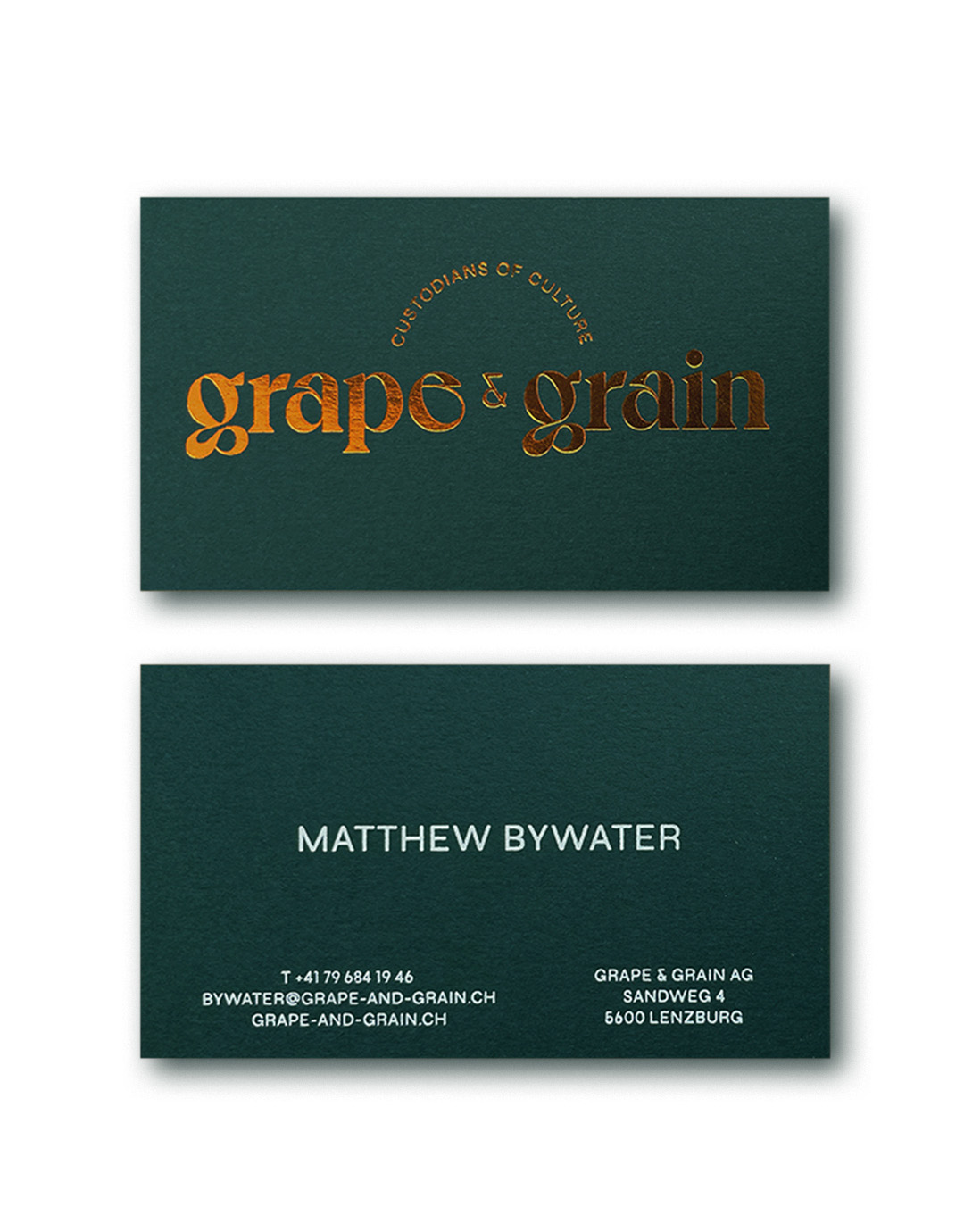 Visitenkarte Grape & Grain mit broncefarbener Prägung